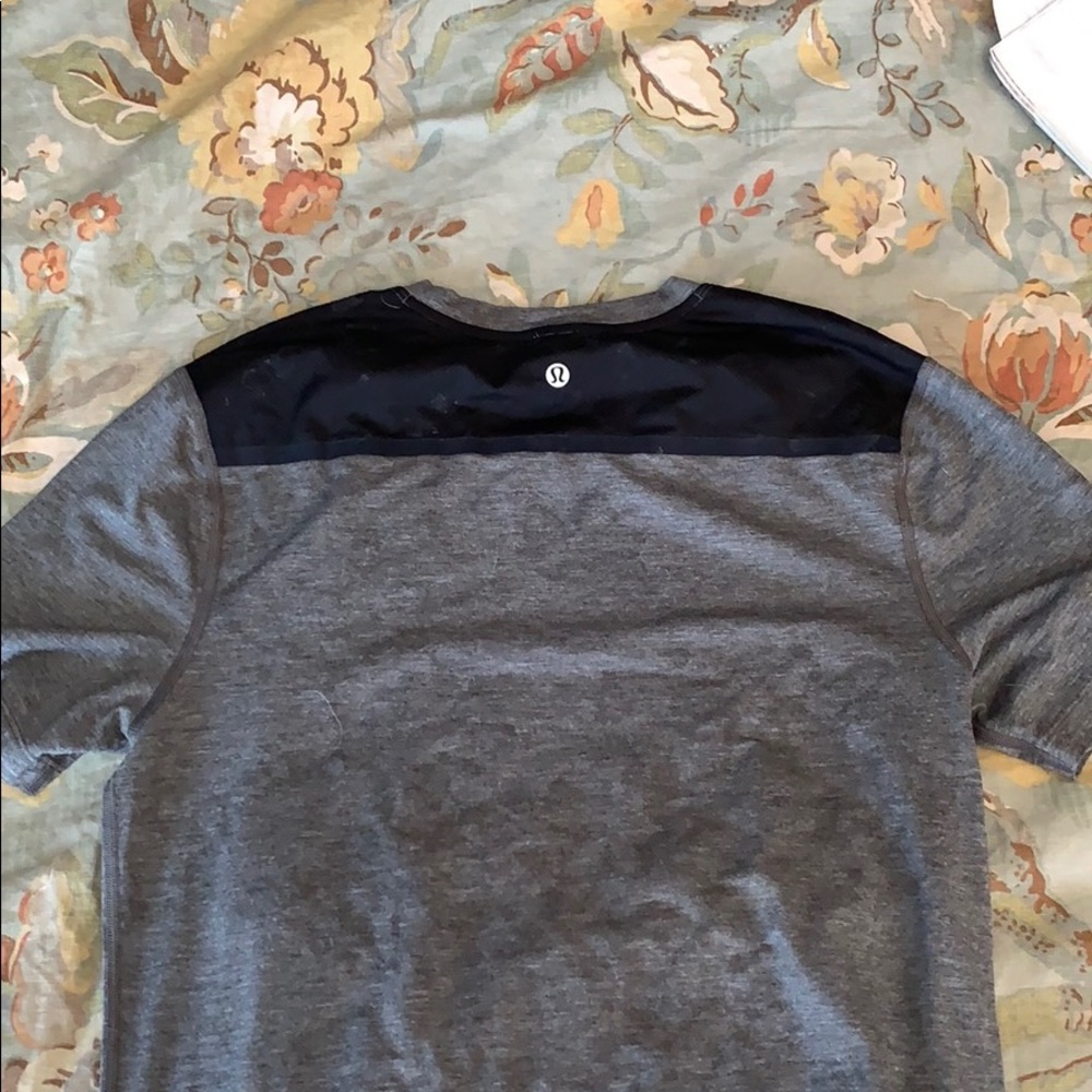 Lululemon Tee - Picture 2 of 3